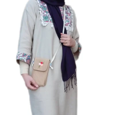 کیف موبایل کتان و جین گلدوزی‌شده